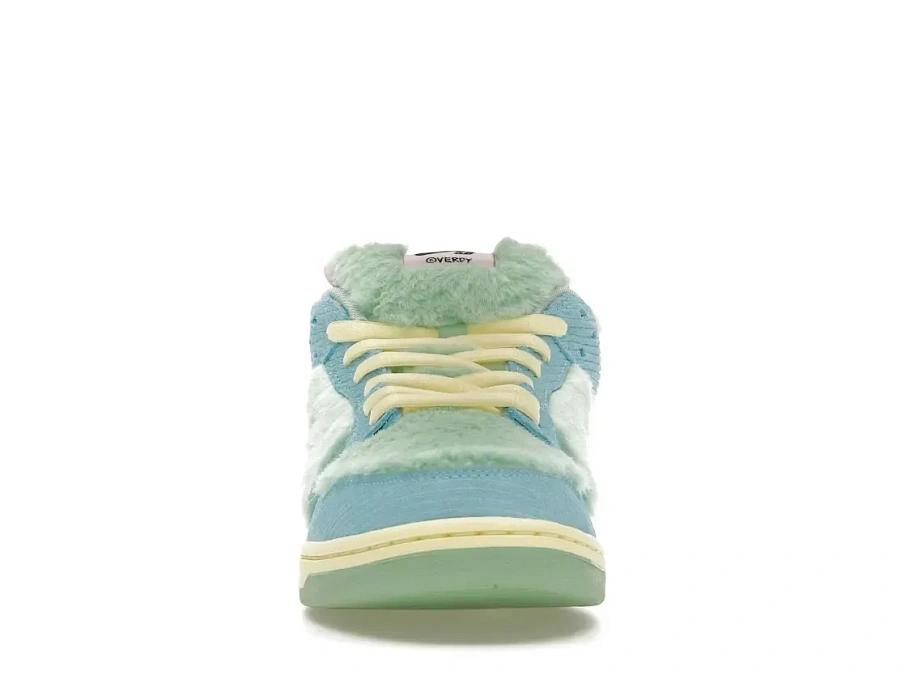 Фото № 2 с приближением к товару «‎Nike SB Dunk Low»