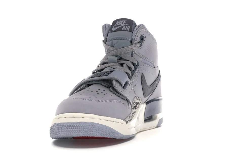 Фото № 4 с приближением к товару «‎Jordan Legacy 312 Wolf Grey»
