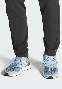 Фото № 2 с приближением к товару «‎Adidas Ultraboost 5.0 Dna»