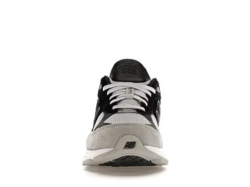 New Balance 990v3 - 2