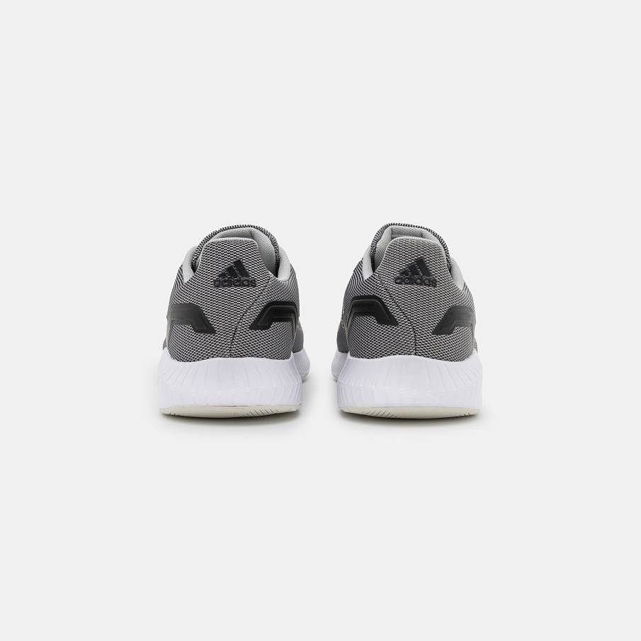 Фото № 3 с приближением к товару «‎Adidas 2.0»