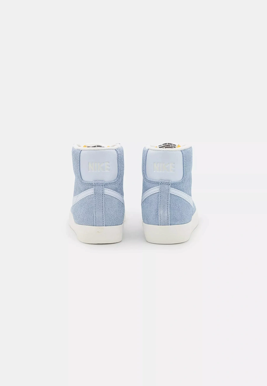 Фото № 4 с приближением к товару «‎W BLAZER MID '77 VNTG»