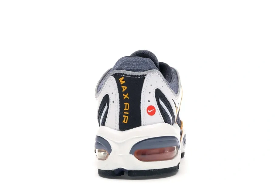 Фото № 4 с приближением к товару «‎Nike Air Max Tailwind 4 Resin»