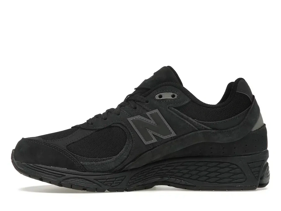 Фото № 3 с приближением к товару «‎New Balance 2002R»