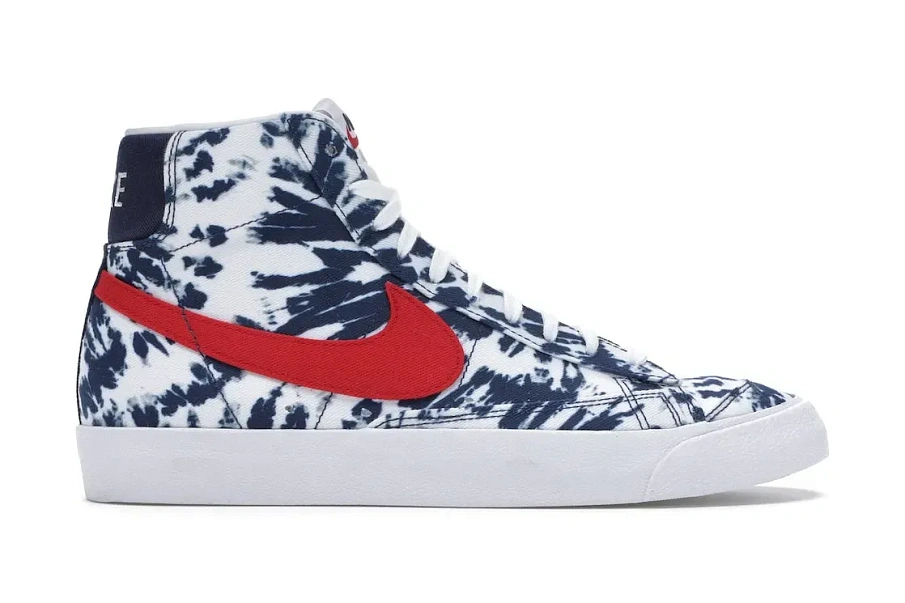 Фото № 1 с приближением к товару «‎Nike Blazer Mid 77 Vintage Tie Dye»
