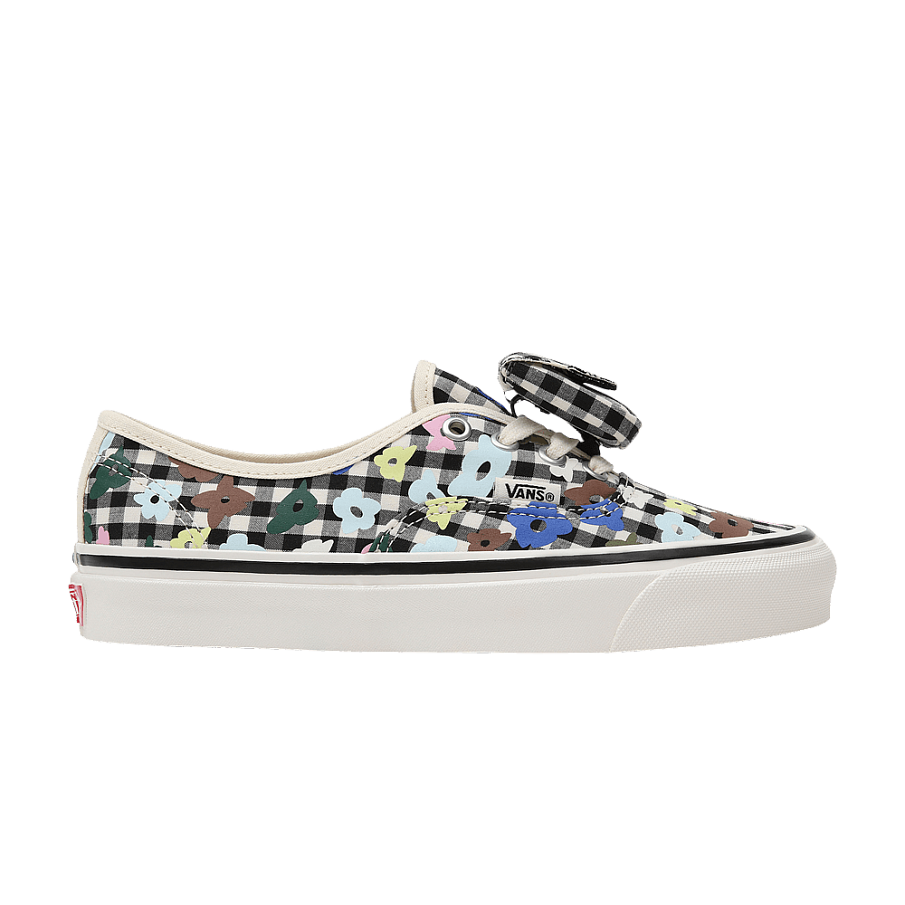 Фото № 1 с приближением к товару «‎Sandy Liang x Vans Authentic 44 DX Checkerboard Floral»