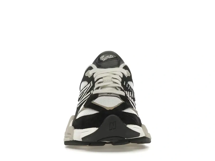 Фото № 2 с приближением к товару «‎New Balance 9060»