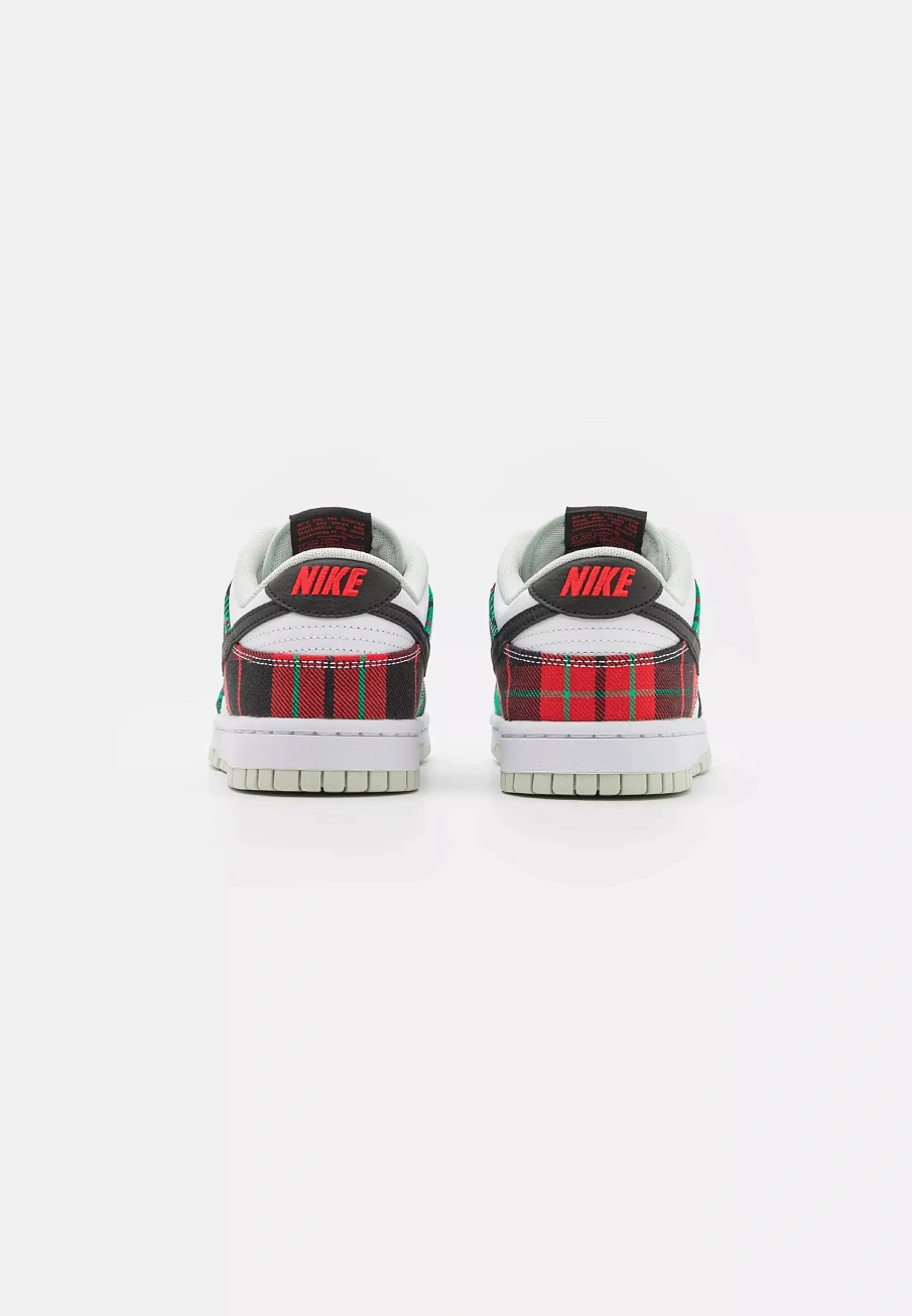 Фото № 3 с приближением к товару «‎DUNK RETRO PRM UNISEX»