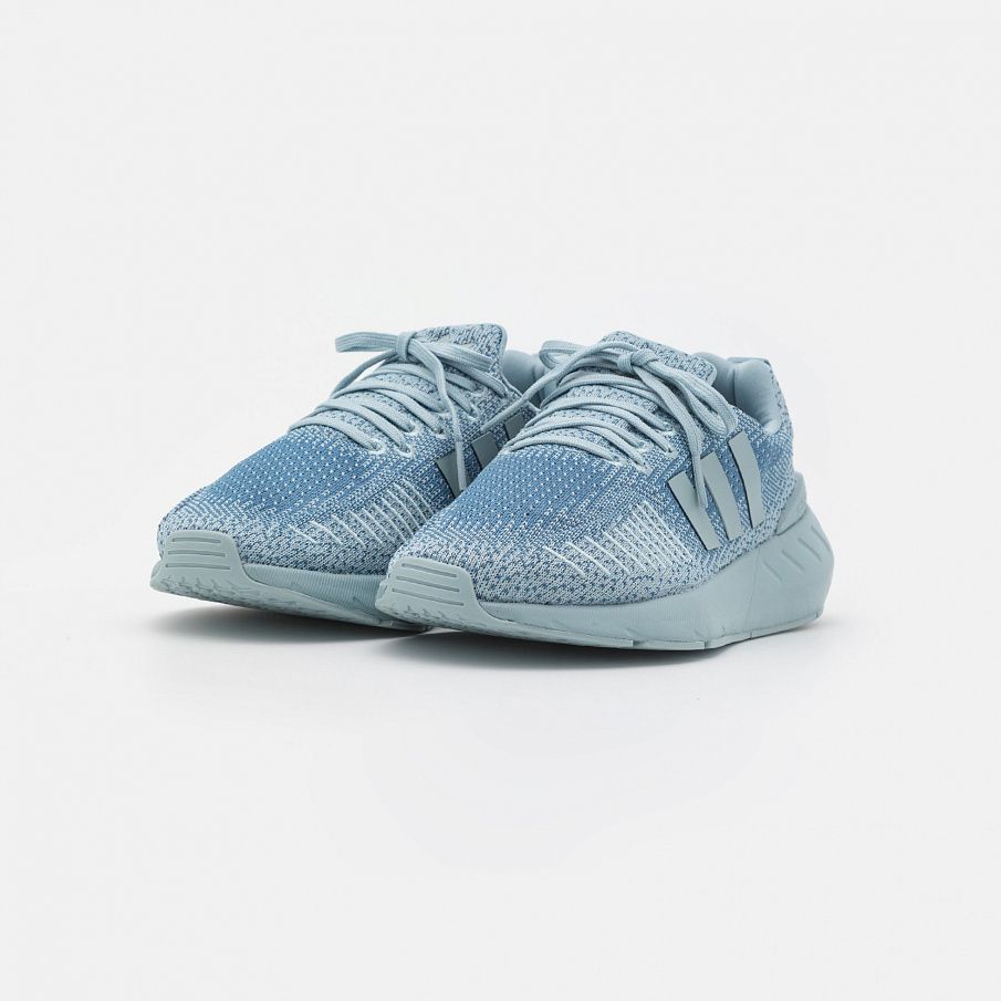 Фото № 3 с приближением к товару «‎Adidas Swift 22 »