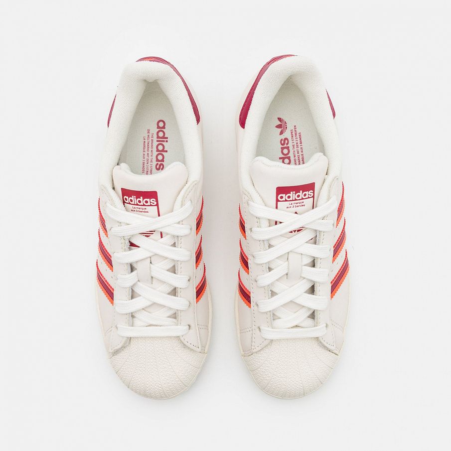 Фото № 4 с приближением к товару «‎Adidas Superstar »