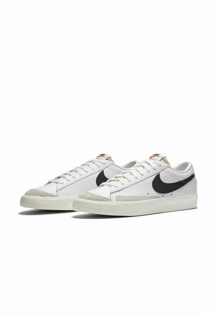 Фото № 2 с приближением к товару «‎BLAZER 77 VNTG UNISEX»