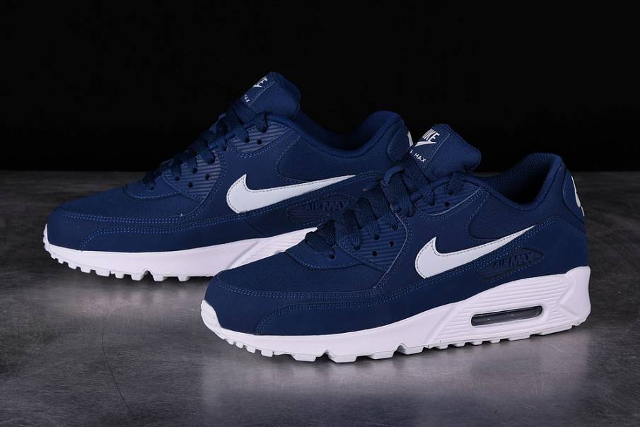Фото № 1 с приближением к товару «‎Nike Air Max 90 Essential Void »
