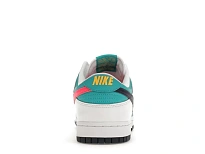 Фото № 4 с приближением к товару «‎Nike Dunk Low»