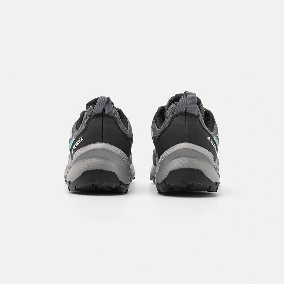 Фото № 3 с приближением к товару «‎Кроссовки Adidas SPAD541A278-Q11»