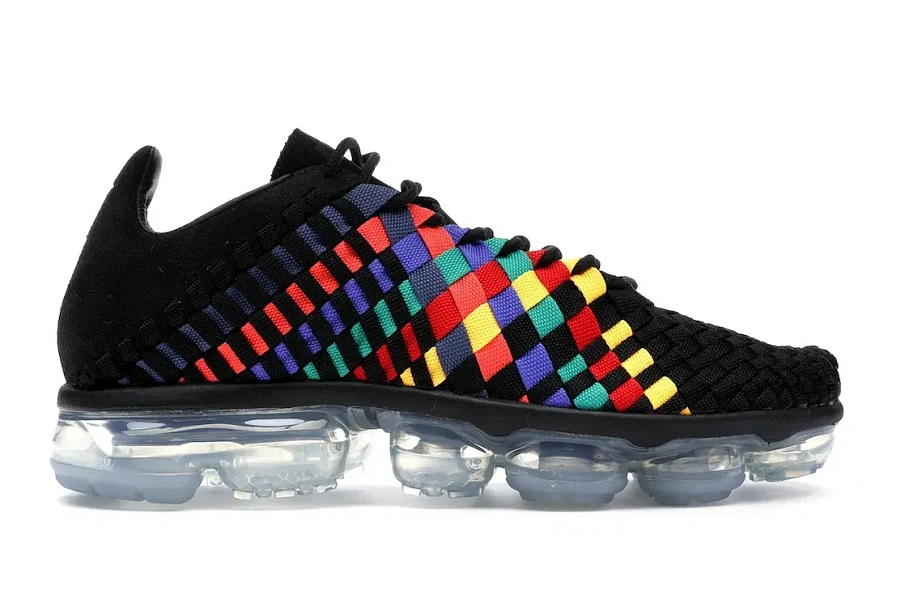 Фото № 1 с приближением к товару «‎Nike Air VaporMax Inneva Rainbow»