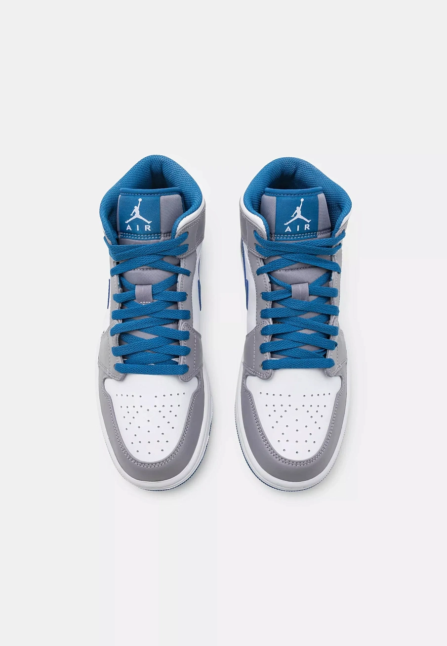 Фото № 4 с приближением к товару «‎AIR JORDAN 1 MID»
