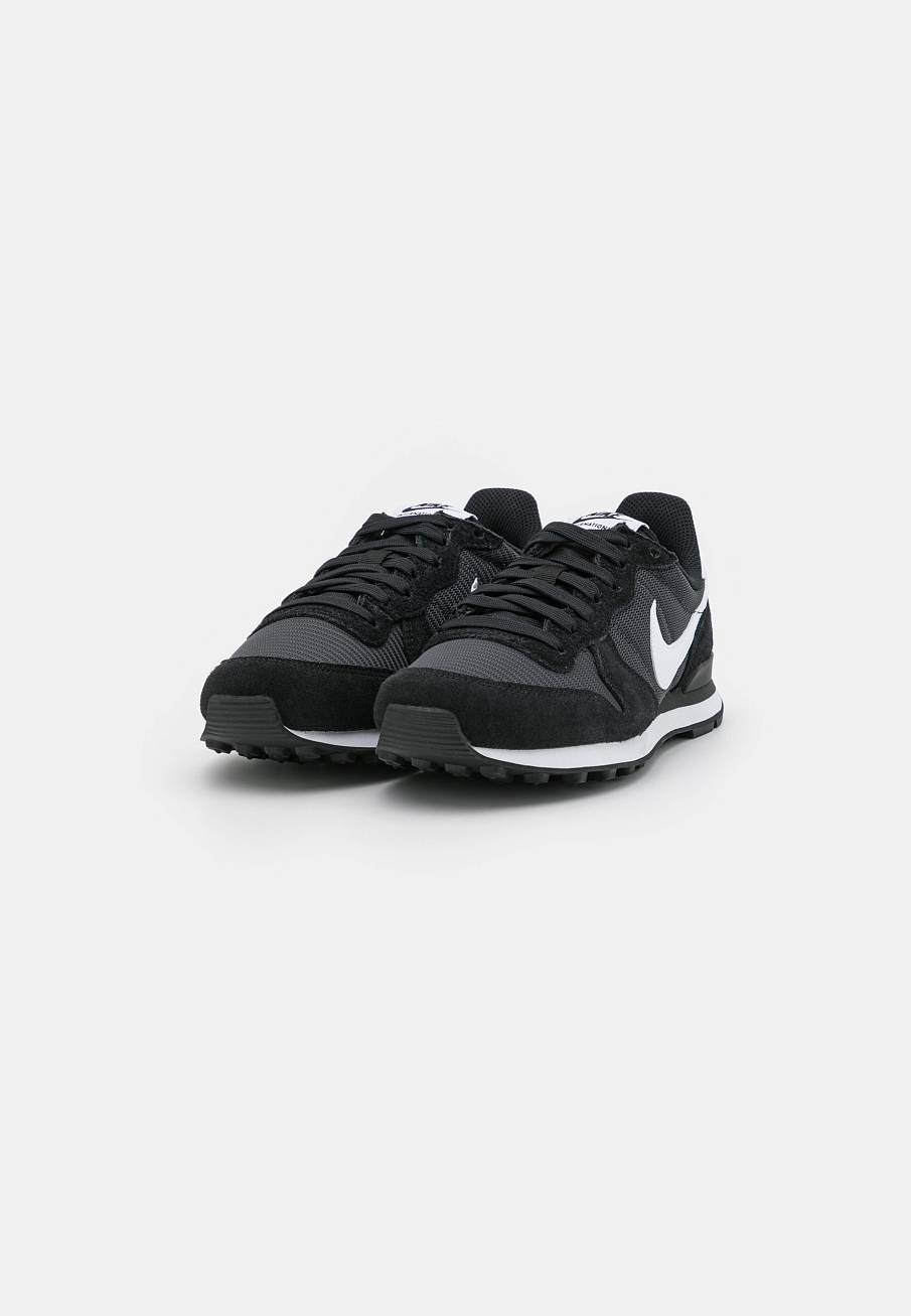 Фото № 2 с приближением к товару «‎Nike Internationalist »