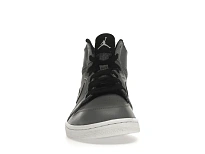 Фото № 2 с приближением к товару «‎Jordan 1 Retro Rare Air Patch»