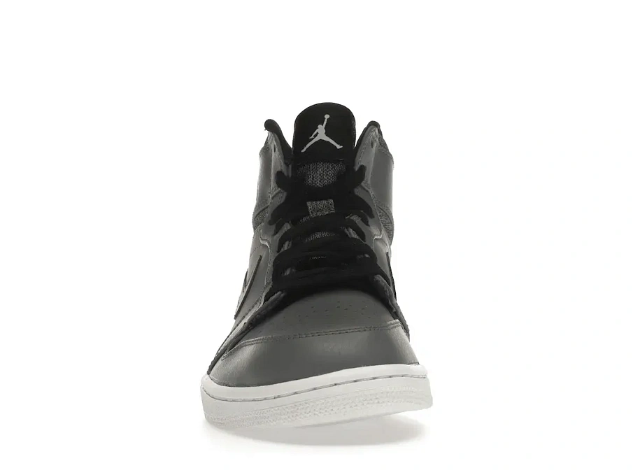 Фото № 2 с приближением к товару «‎Jordan 1 Retro Rare Air Patch»