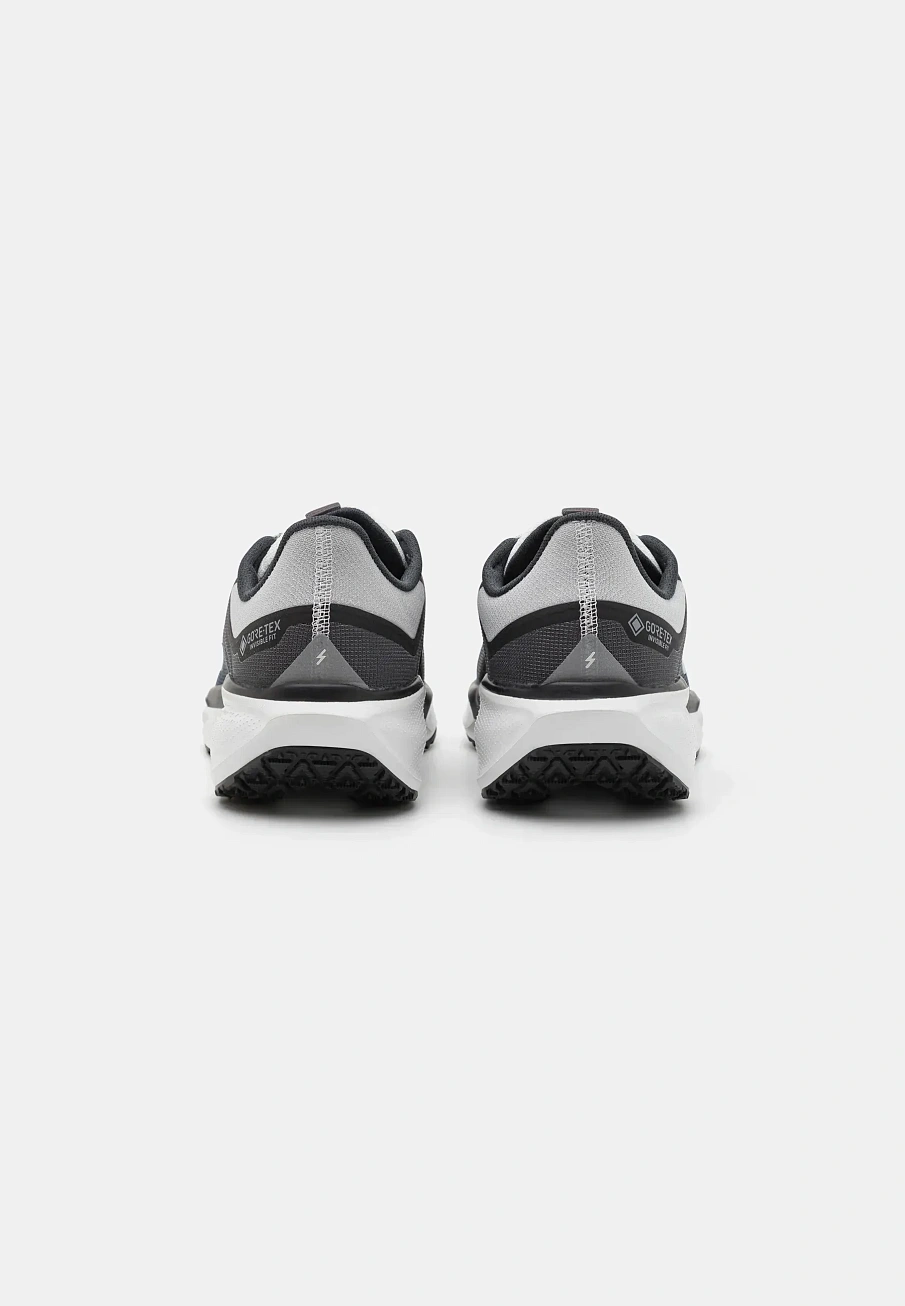 Фото № 3 с приближением к товару «‎AIR ZOOM PEGASUS 41 GTX»