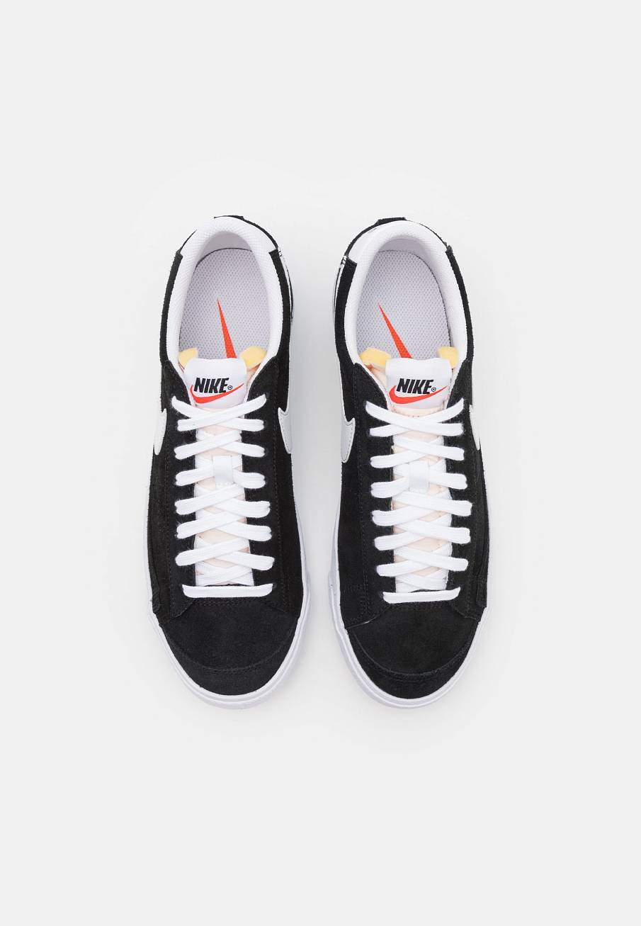 Фото № 5 с приближением к товару «‎Nike Blazer ’77 »