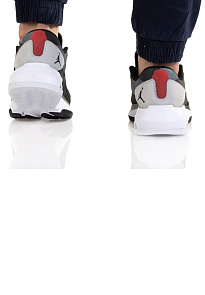 Фото № 4 с приближением к товару «‎Jordan Air »