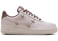 Фото № 1 с приближением к товару «‎Nike Air Force 1 '07 LX CN»