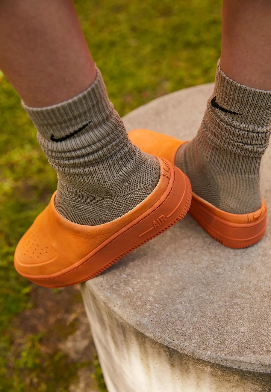 Фото № 2 с приближением к товару «‎W AF1 LOVER XX»
