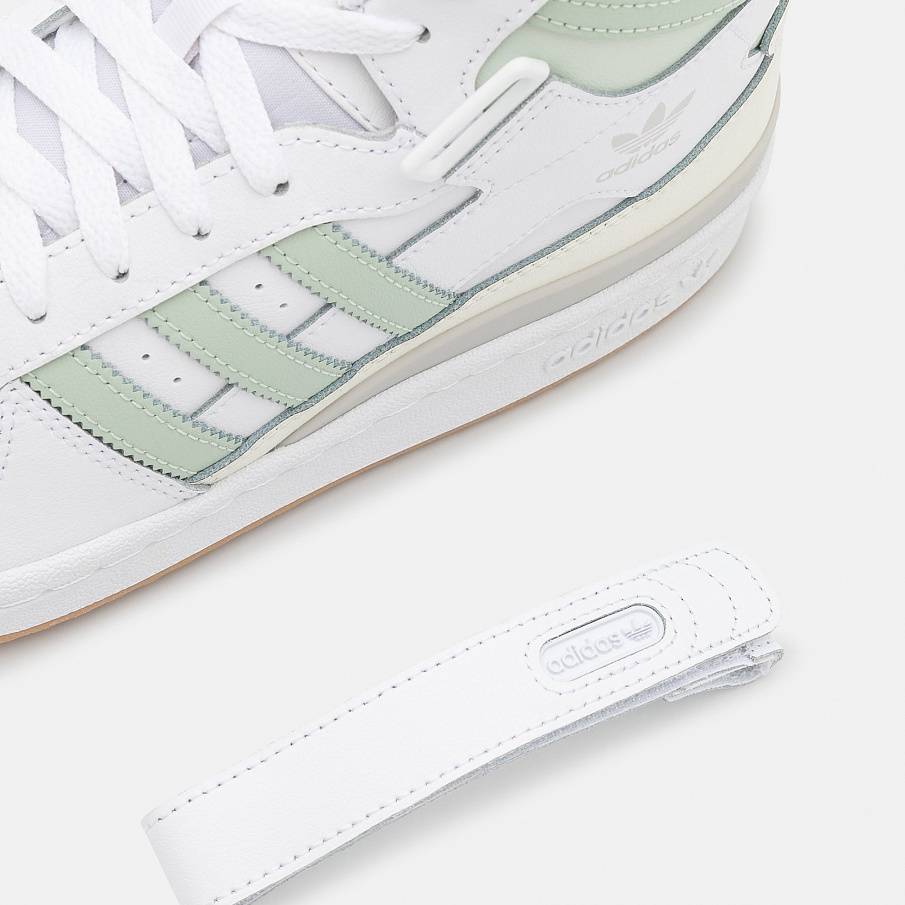 Фото № 5 с приближением к товару «‎Adidas Forum »