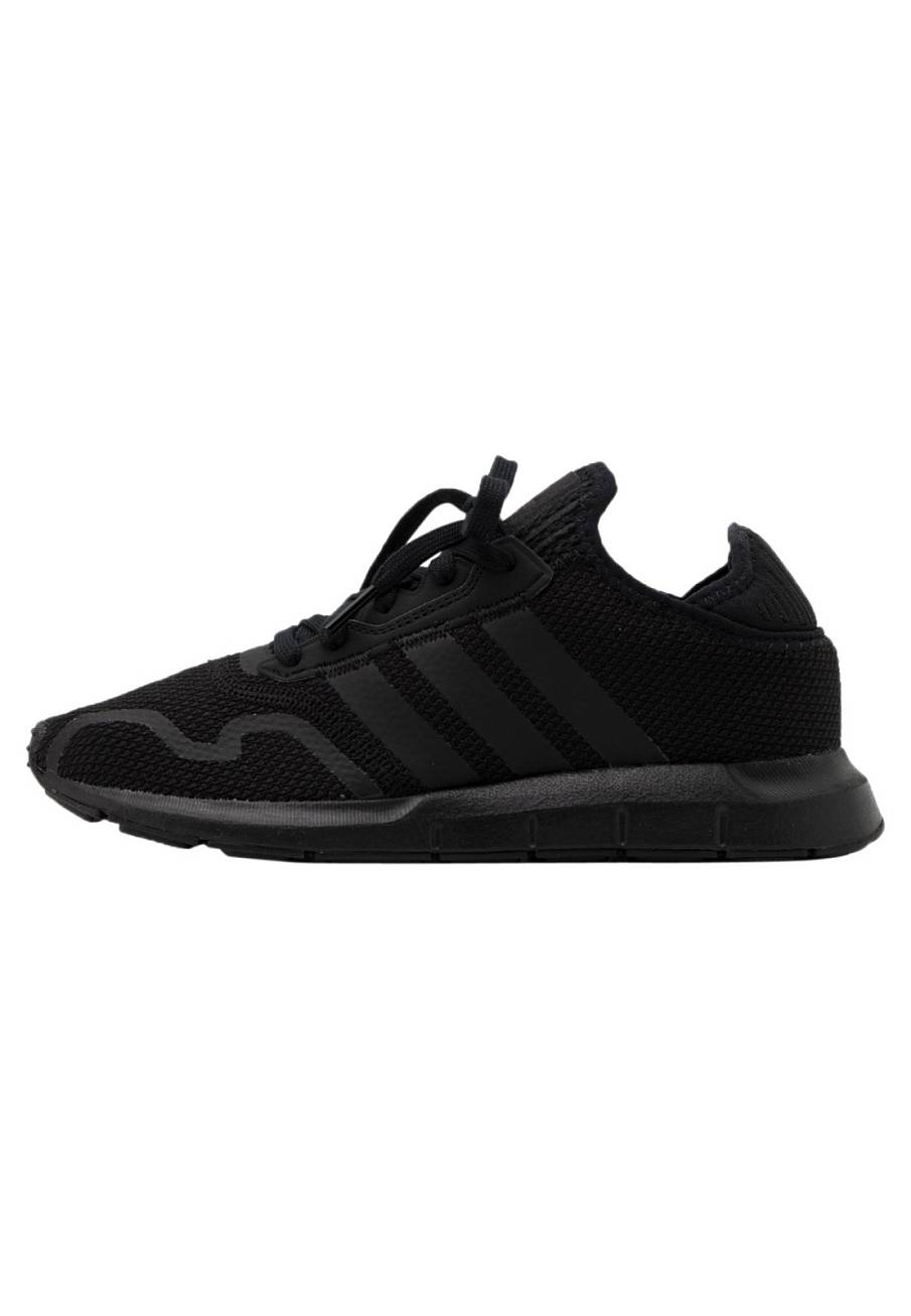 Фото № 1 с приближением к товару «‎Adidas Swift »