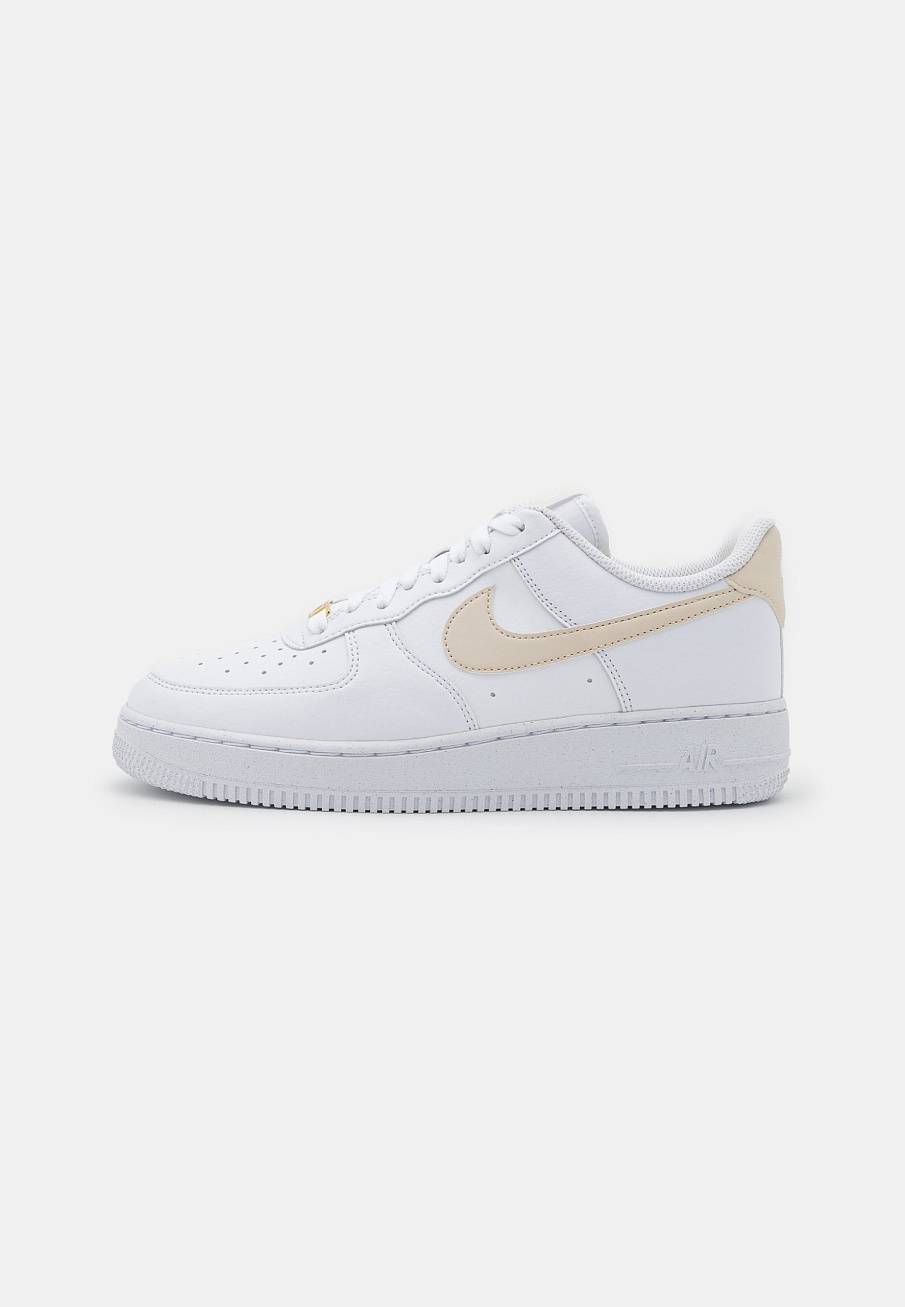 Фото № 1 с приближением к товару «‎Nike Air Force 1 ’07 Next Nature »
