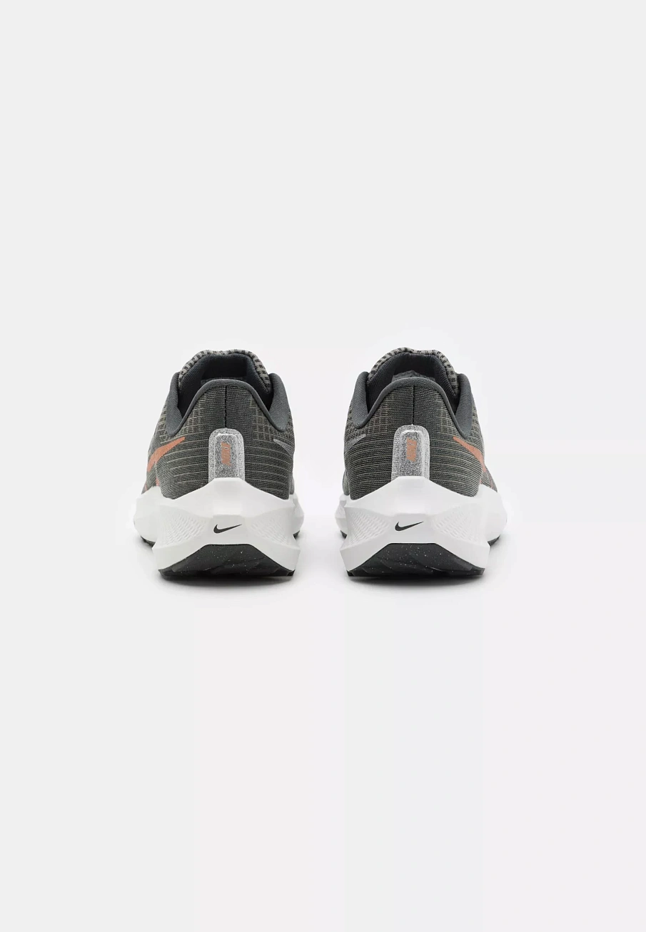Фото № 4 с приближением к товару «‎AIR ZOOM PEGASUS 39»