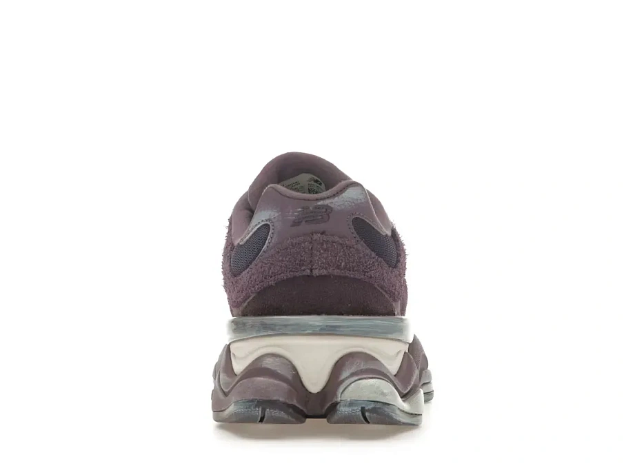 Фото № 4 с приближением к товару «‎New Balance 9060»