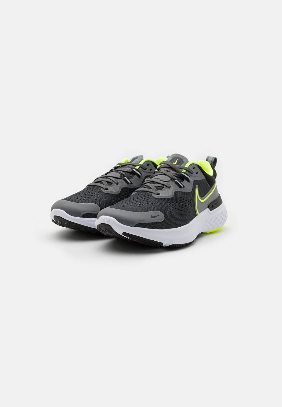 Фото № 2 с приближением к товару «‎Nike React Miler»