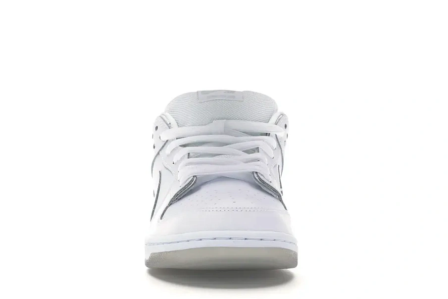 Фото № 2 с приближением к товару «‎Nike SB Dunk Low White Ice»