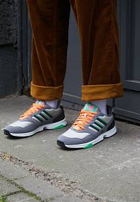 Фото № 3 с приближением к товару «‎Adidas Zx 1000 »