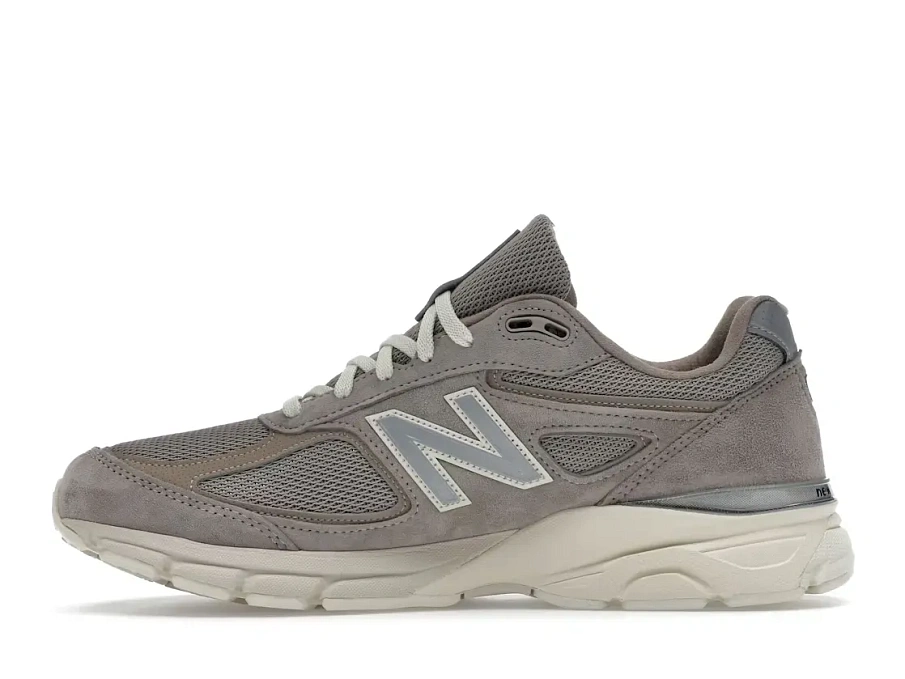 Фото № 3 с приближением к товару «‎New Balance 990v4»
