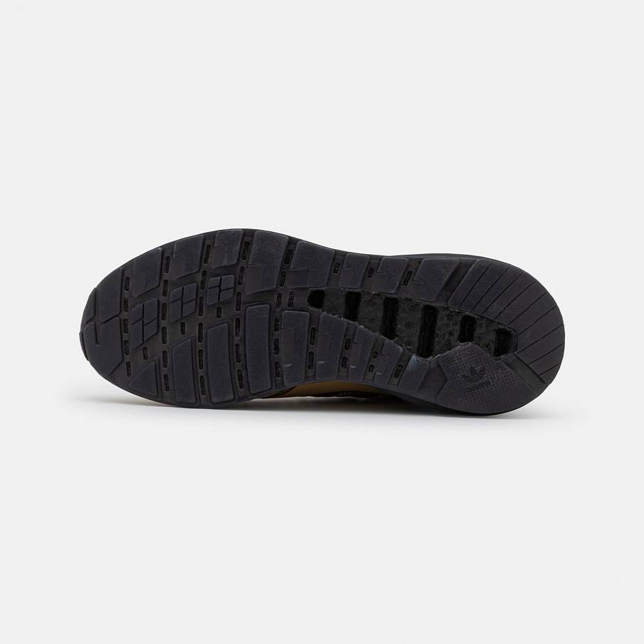 Фото № 4 с приближением к товару «‎Adidas Boost 2.0 »