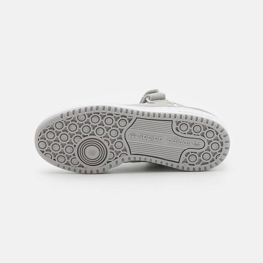 Фото № 2 с приближением к товару «‎Adidas Forum »