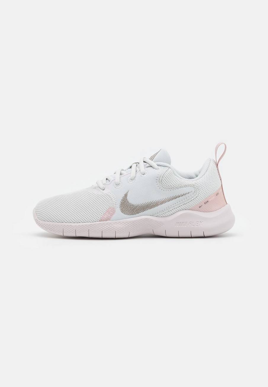 Фото № 1 с приближением к товару «‎Nike Flex Experience Rn 10»