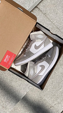 Фото № 2 с приближением к товару «‎Air Jordan 1 Mid "Linen"»