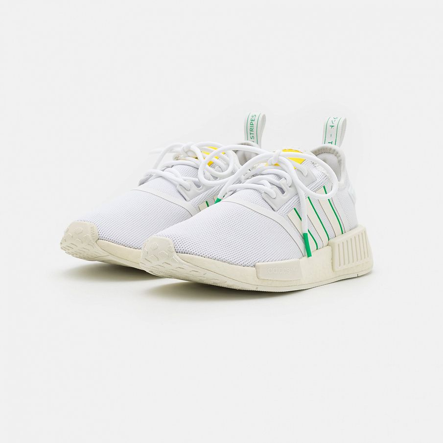 Фото № 2 с приближением к товару «‎Adidas Nmd_r1 »