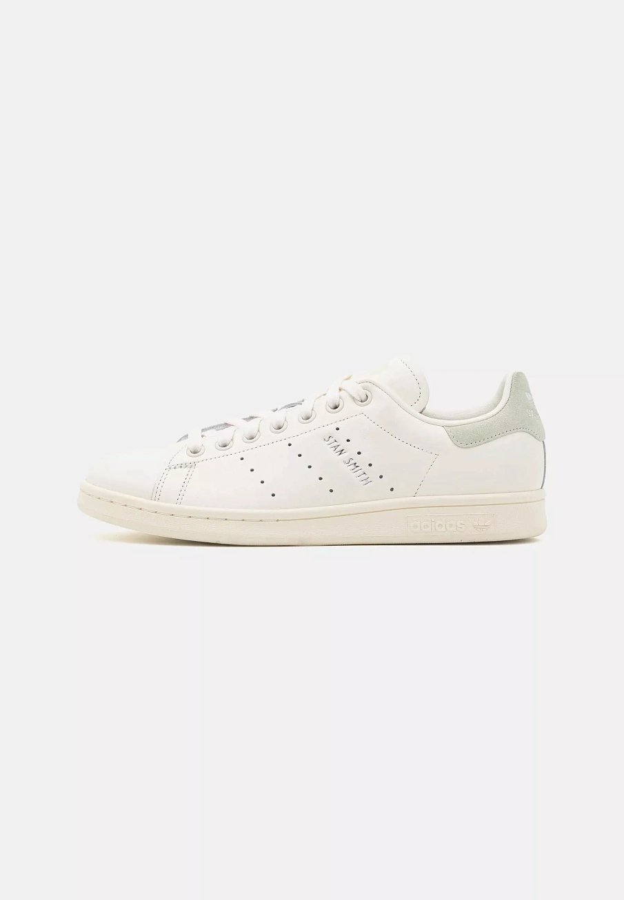 Фото № 2 с приближением к товару «‎STAN SMITH »