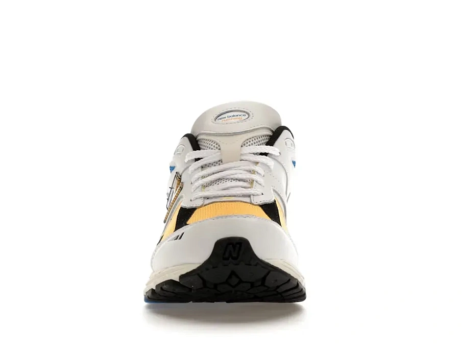 Фото № 2 с приближением к товару «‎New Balance 2002R»