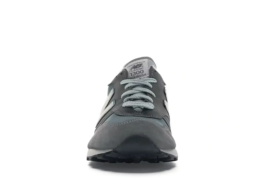 Фото № 2 с приближением к товару «‎New Balance 1300»