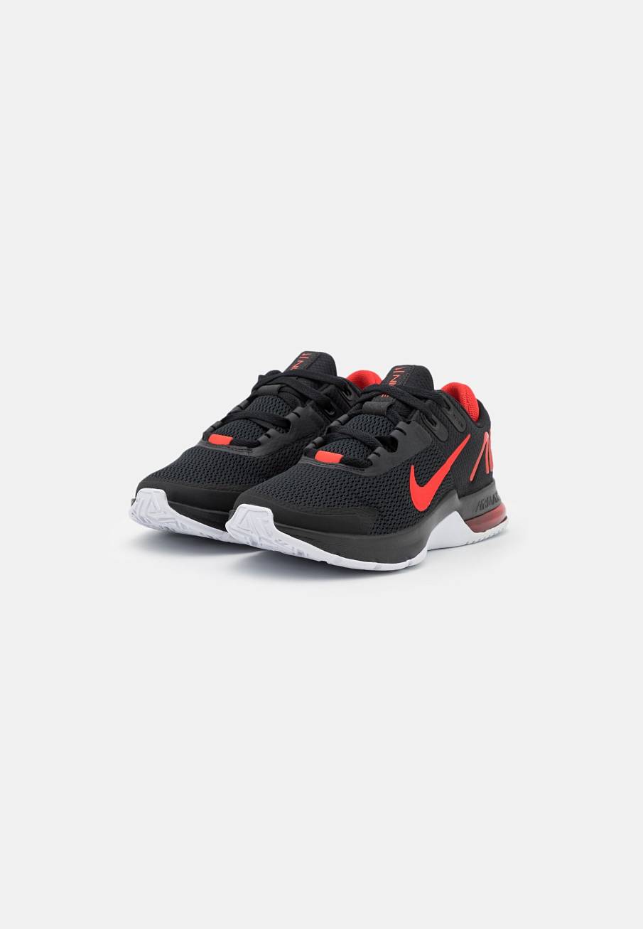 Фото № 2 с приближением к товару «‎Nike Air Max Alpha Trainer 4»