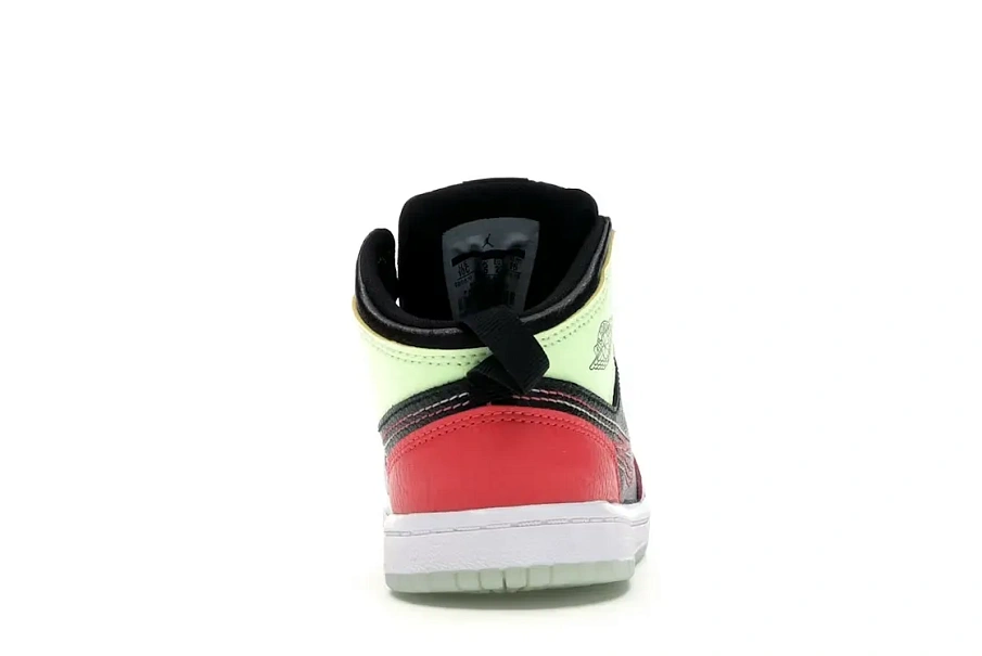 Фото № 4 с приближением к товару «‎Jordan 1 Mid»