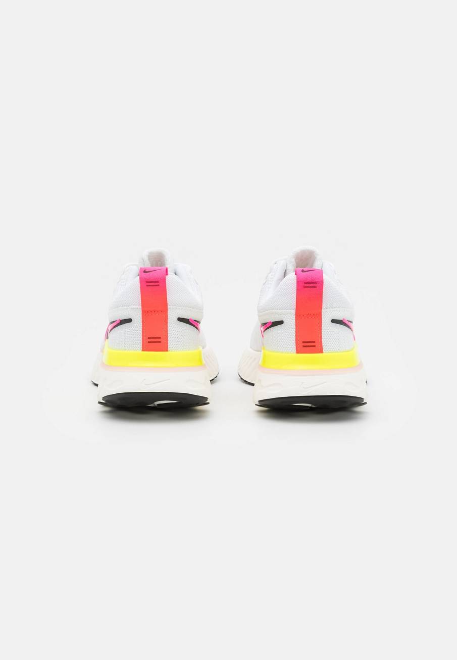 Фото № 3 с приближением к товару «‎Nike React Infinity Run Fk 2»