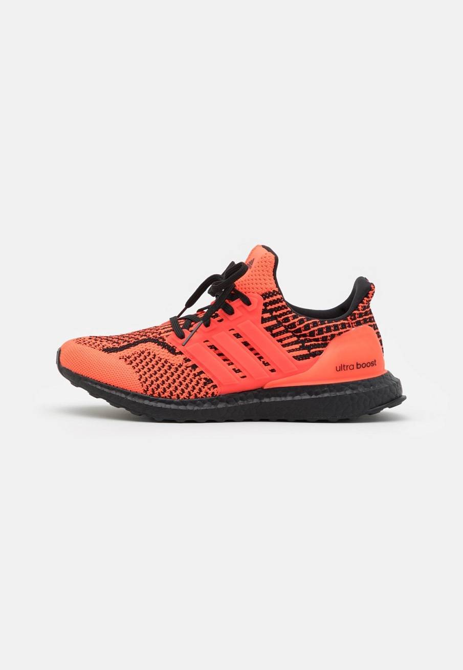 Фото № 1 с приближением к товару «‎Adidas Ultraboost 5.0 Dna Boost Primeknit »