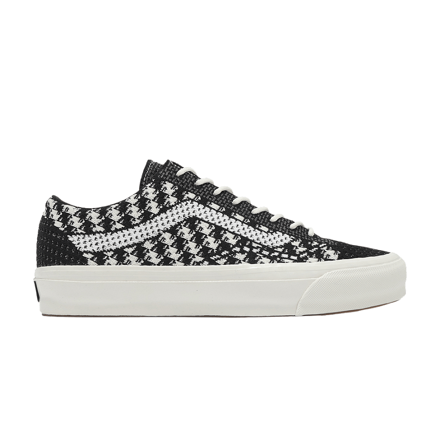 Фото № 1 с приближением к товару «‎Vans Old Skool 36 Engineered Knit Black White»